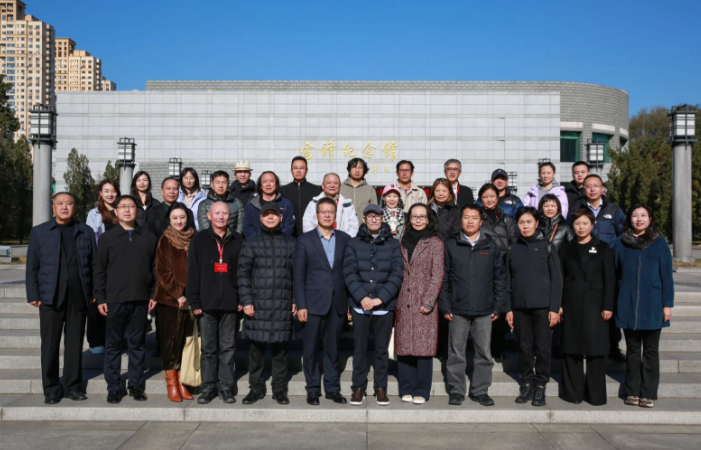 中国舞蹈家协会十一届八次主席团会和中国舞蹈家协会十一届四次理事（扩大）会在沈阳召开