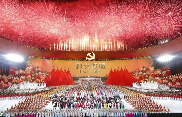 罗斌｜以舞动之姿谱写生生不息的人民史诗——中国舞蹈十年发展微景观
